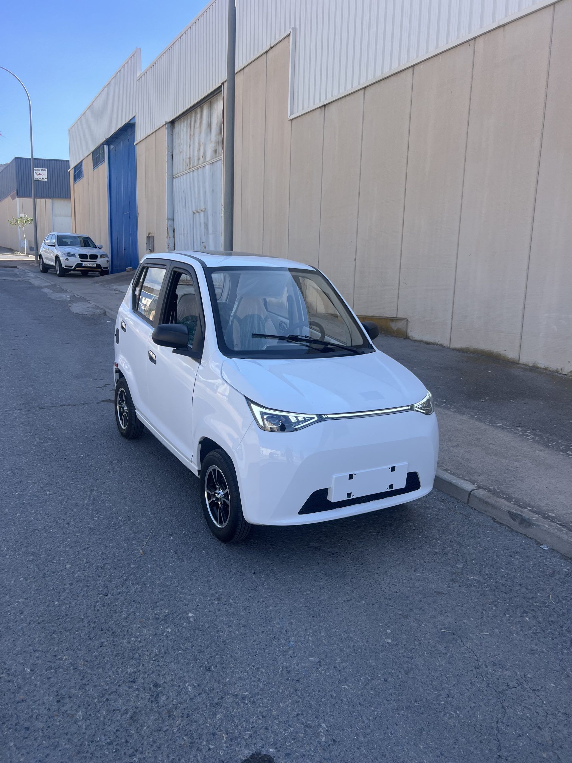 COCHE SIN CARNET ELÉCTRICO NUXCO N4
